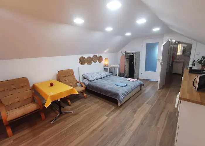 Dach Nad Glowa Сasa de vacaciones Szczecinek